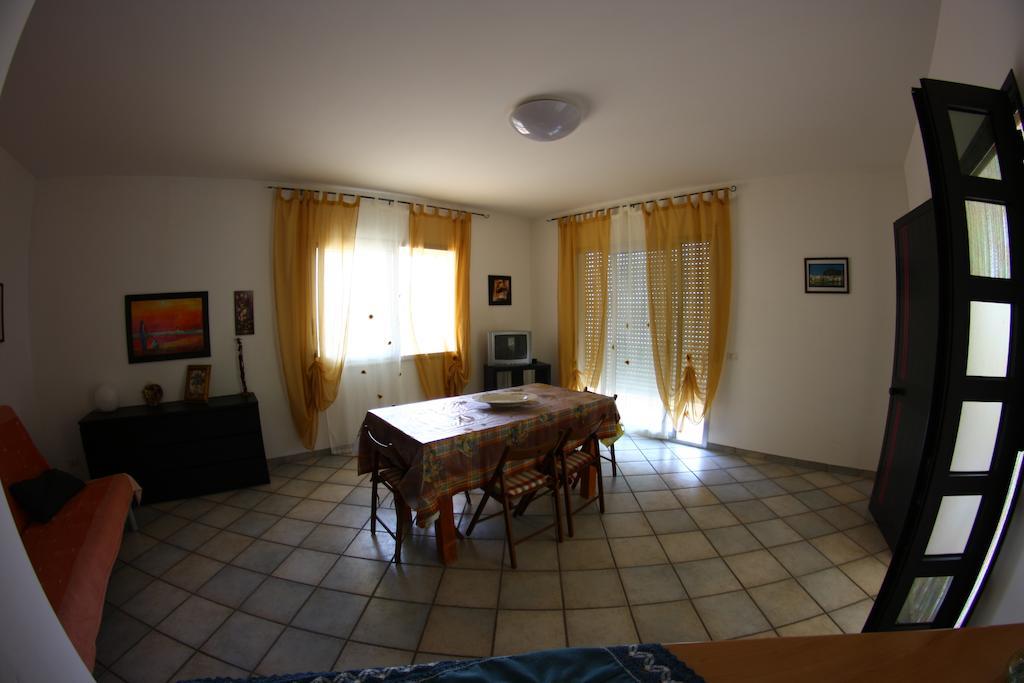 Casevacanza Soleluna Apartment Алкамо Марина Стая снимка